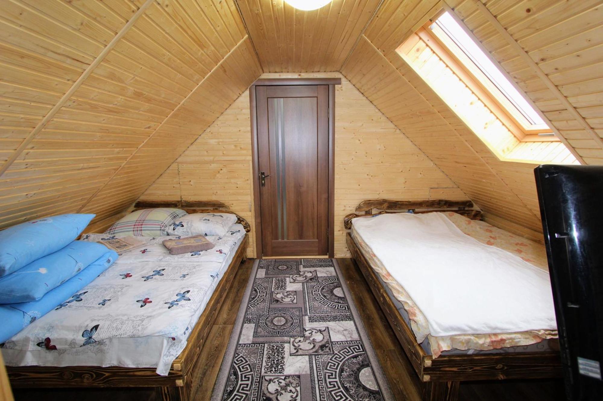 "Лісова Ягода" Yablunytsya Chambre photo